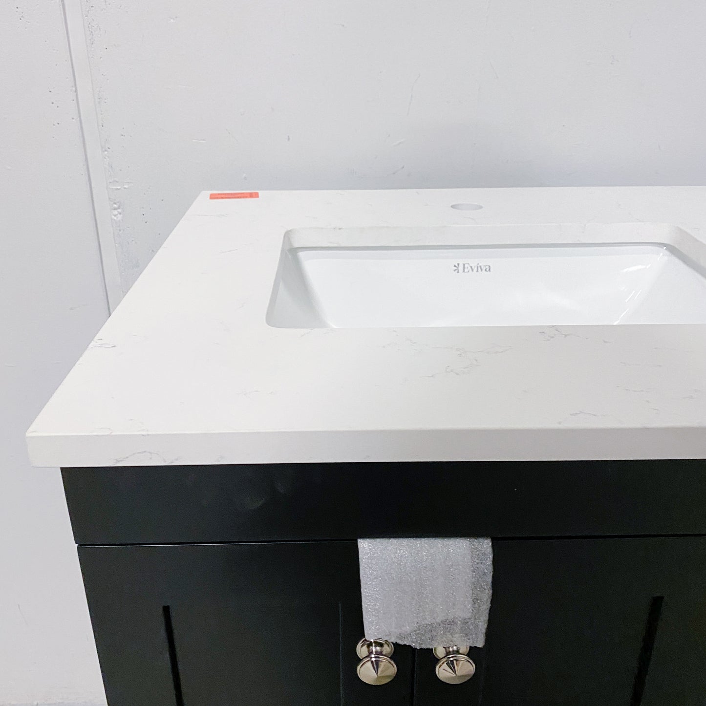 24" Vanity with Carrara Quartz Top