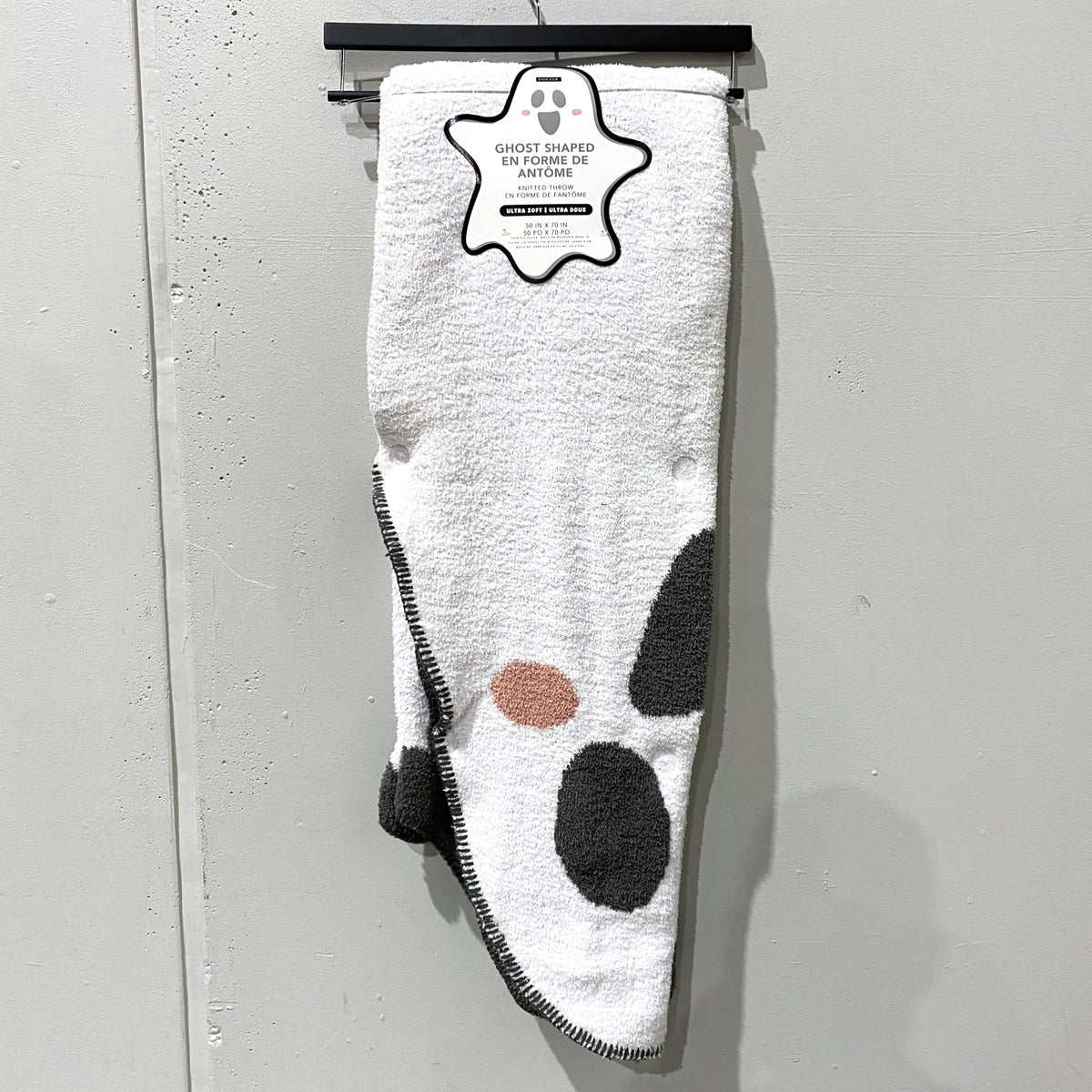 Ghost Shaped Ultra Soft Knitted Throw