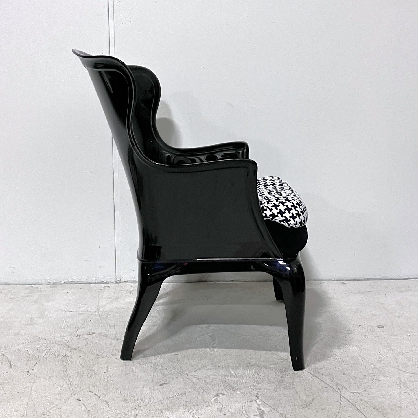 Acrylic Lounge Chair