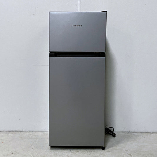 19" 4.4 cu ft. Compact Fridge with Freezer