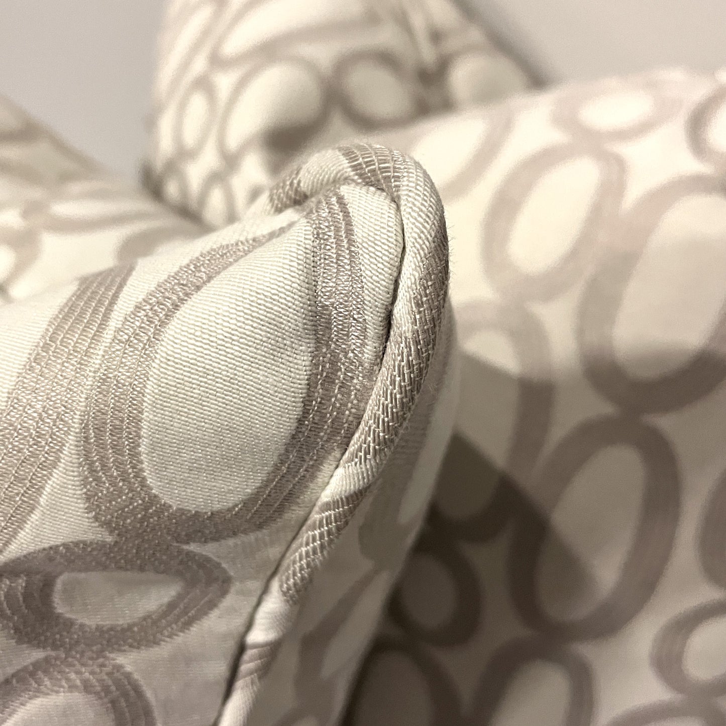 17" Throw Pillow Set