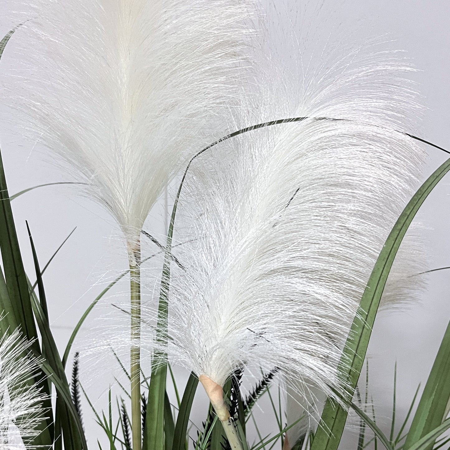 Artificial Pampas Grass in Vase