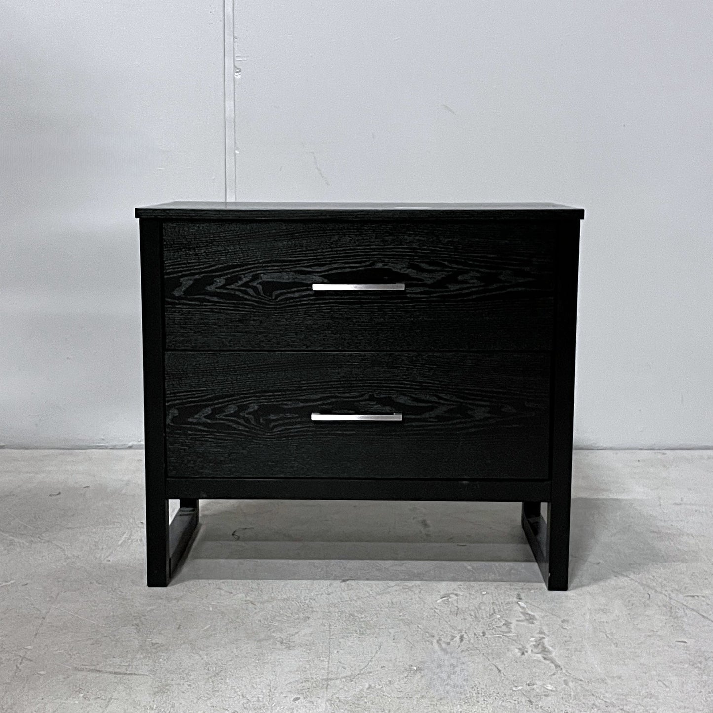 2-Drawer Nightstand