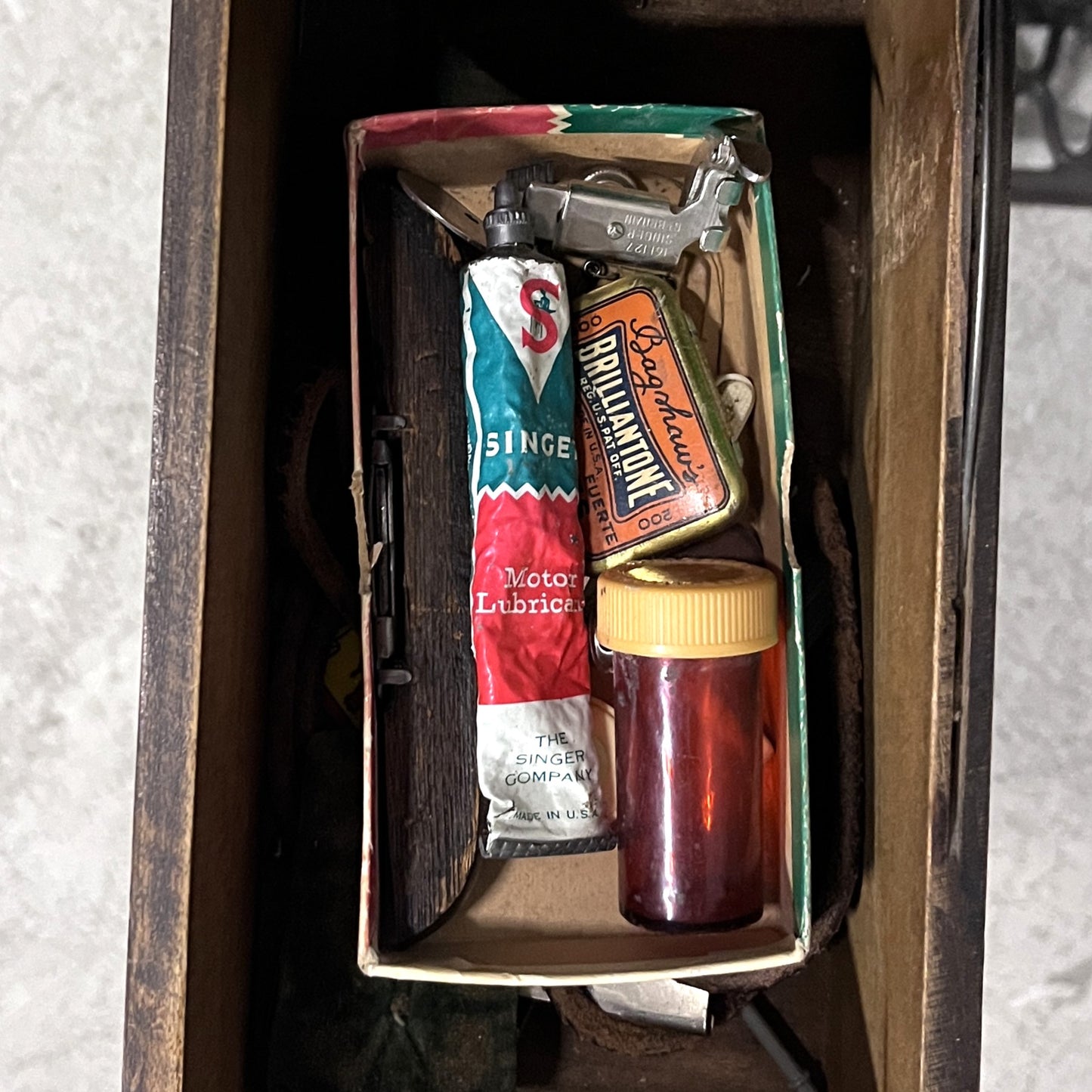 Antique Singer Treadle