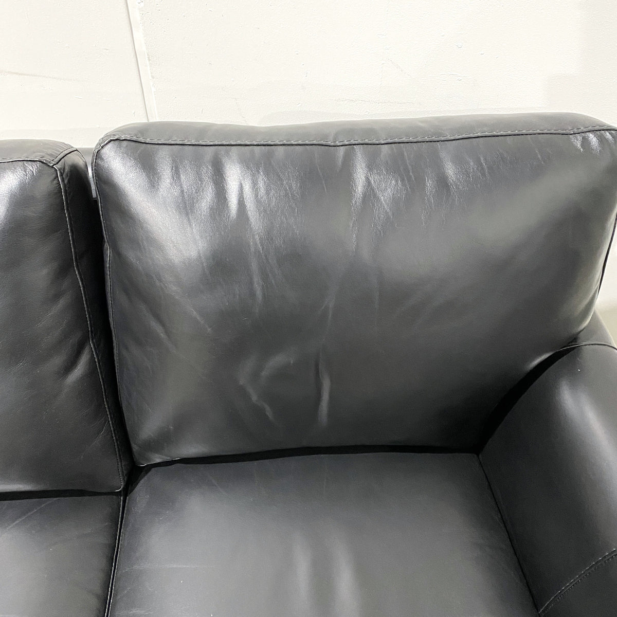 High-quality Pleather Love Seat