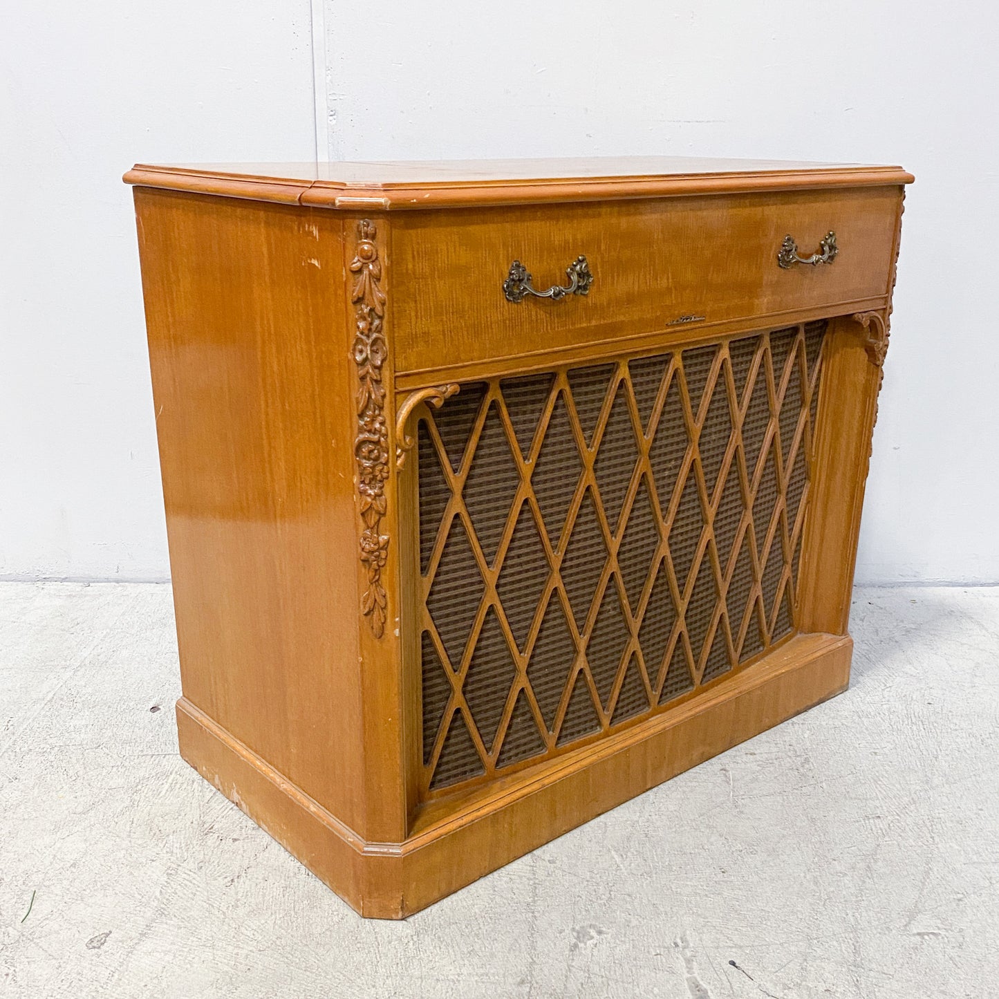 Electrohome Chippendale II Record/Radio Player - Circa 1950s