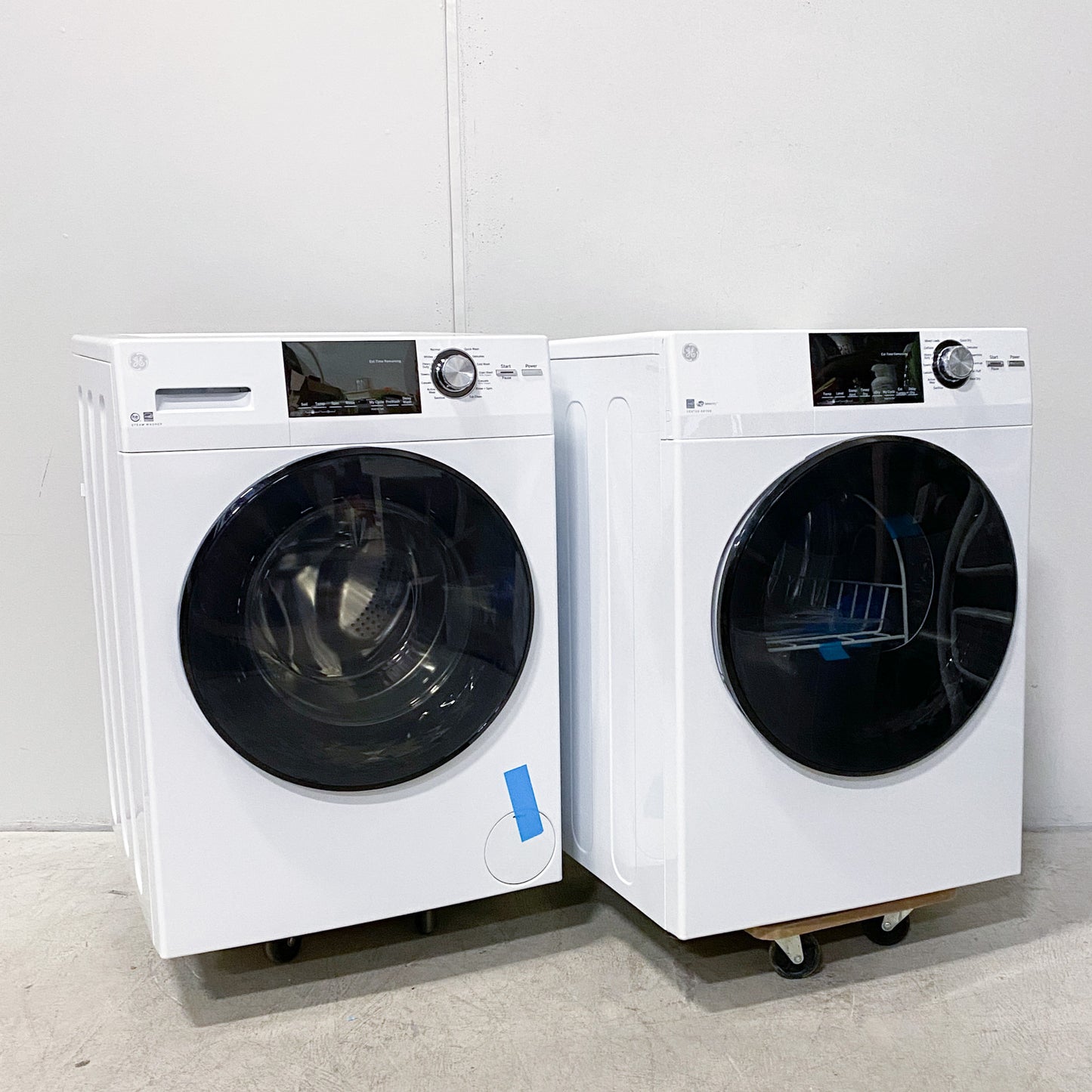 GE Washer & Dryer Apartment Set