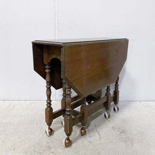 Oak Drop-Leaf Dinning Table- Circa 1940's