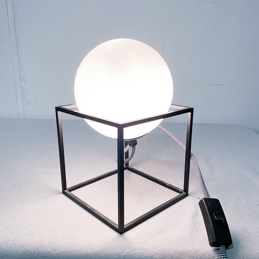 Globe Lamp