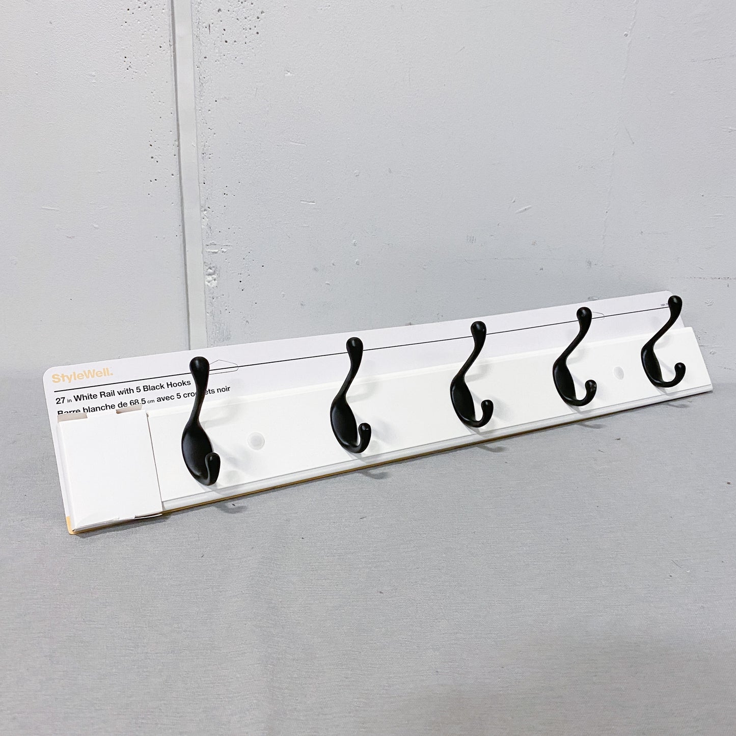 27" Wood 5-Hook Wall Rack