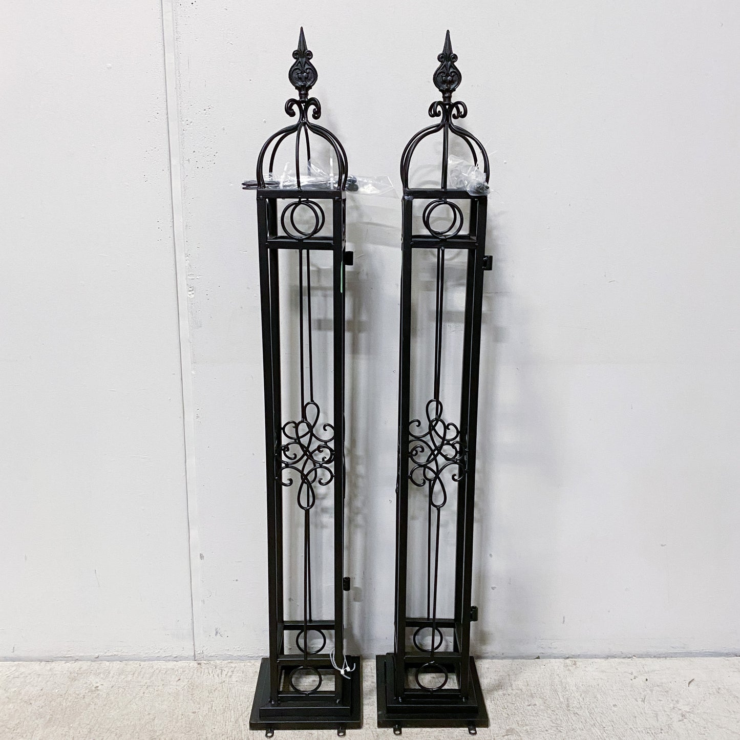 Ornate Metal Gate Posts- Dig-free (Set of 2)