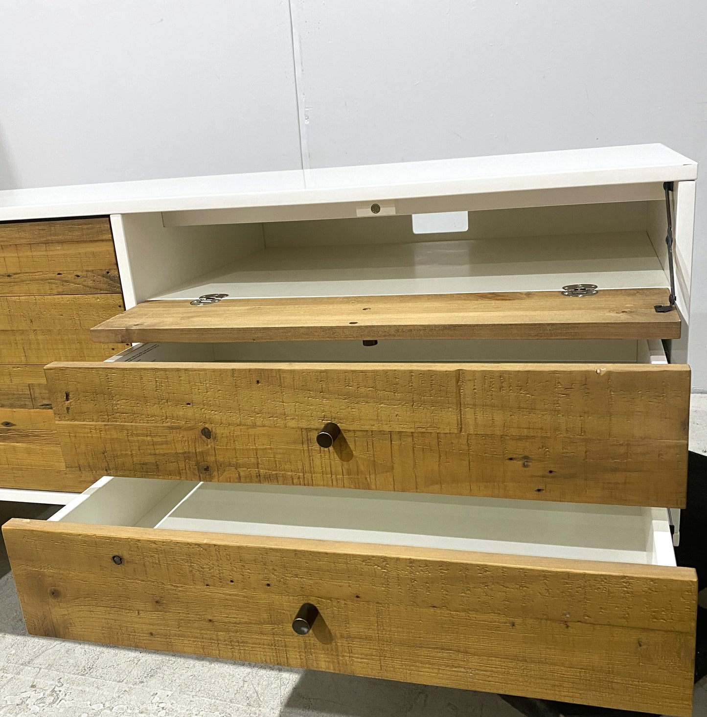 Wood & Lacquer Media Console