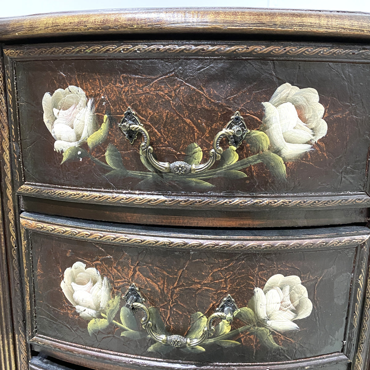 Small 3-Drawer Nightstand