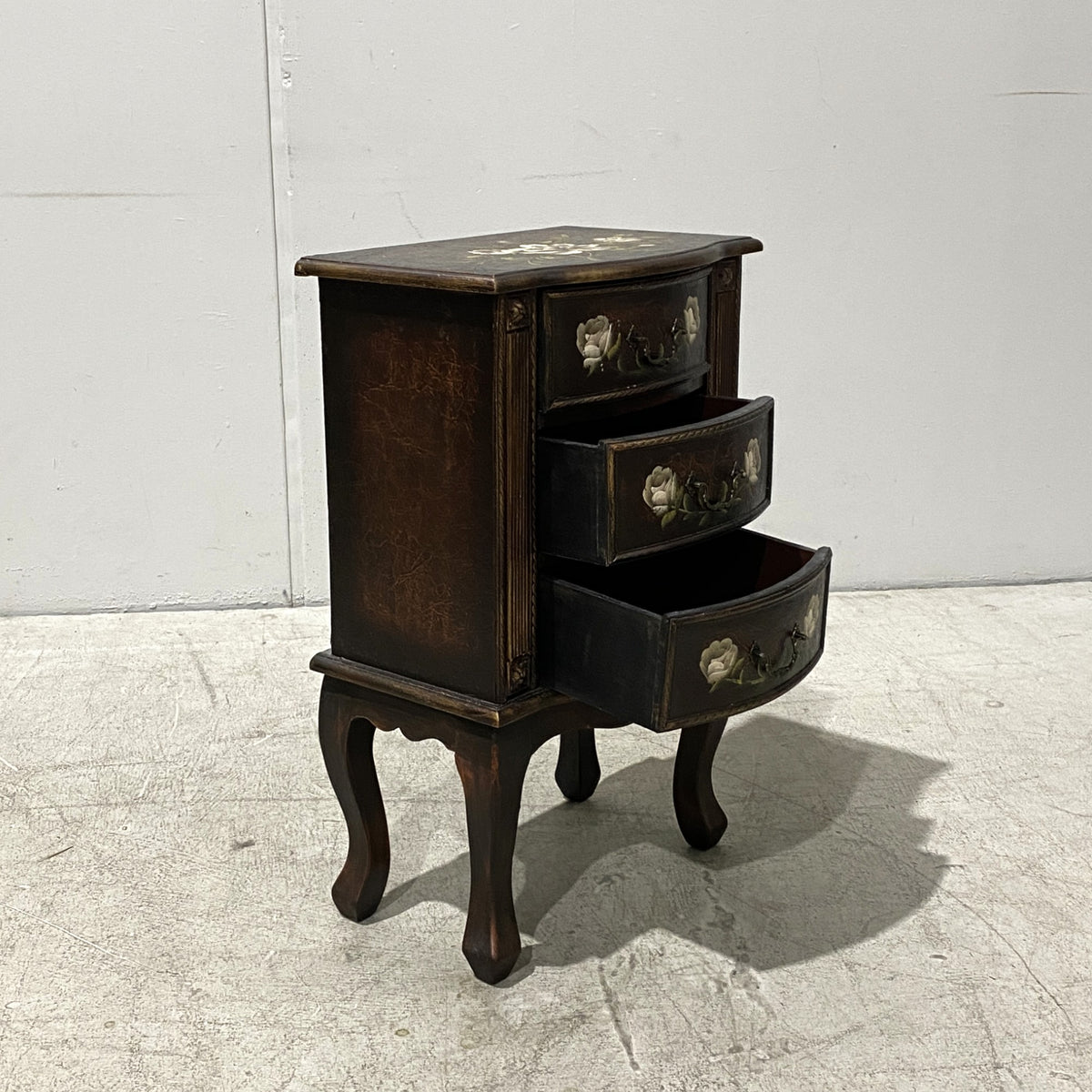 Small 3-Drawer Nightstand