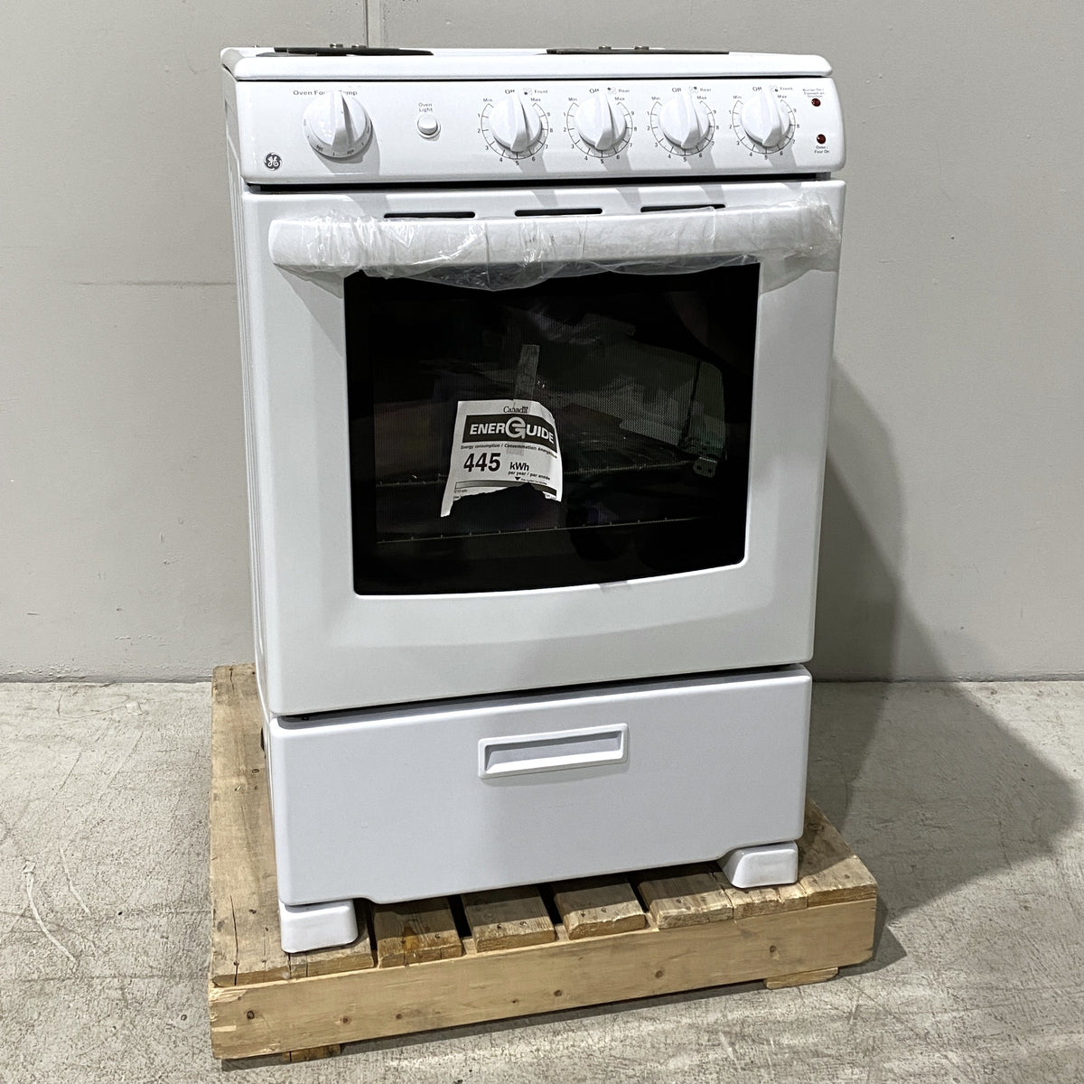24" Free Standing Electric Range (New)