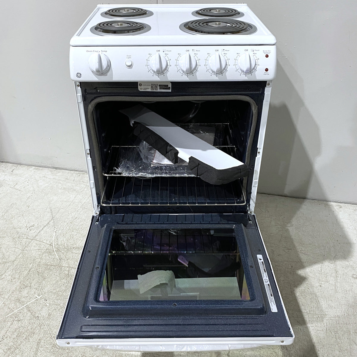 24" Free Standing Electric Range (New)