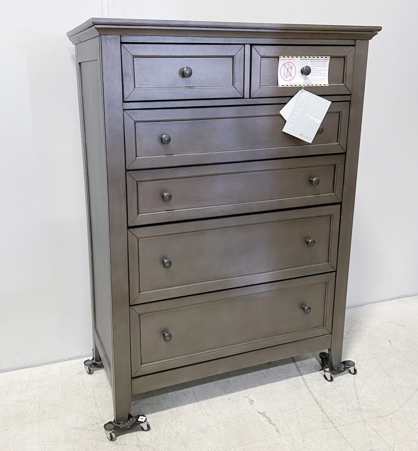 Contemporary San Mateo 6-Drawer Chest Gray