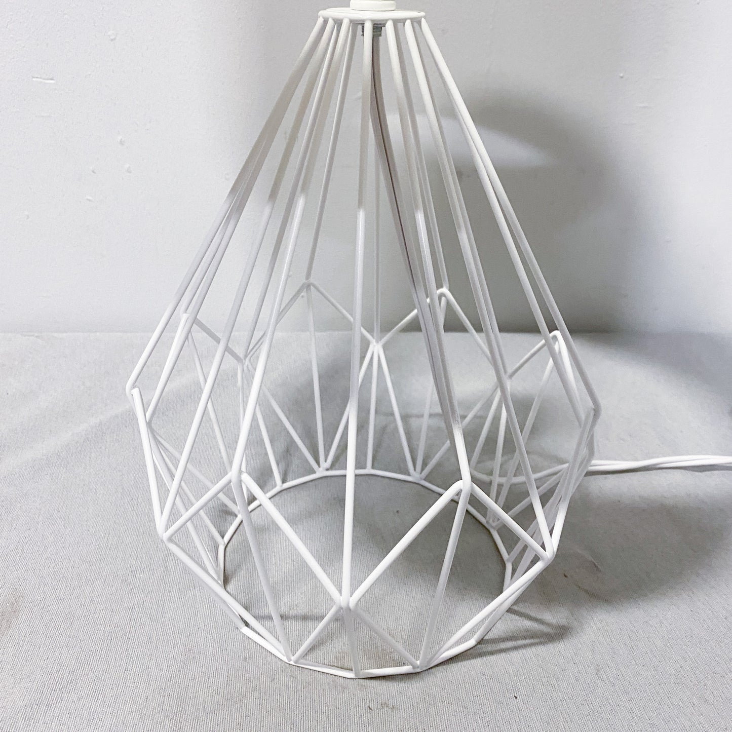 Geometric Round Table Lamp