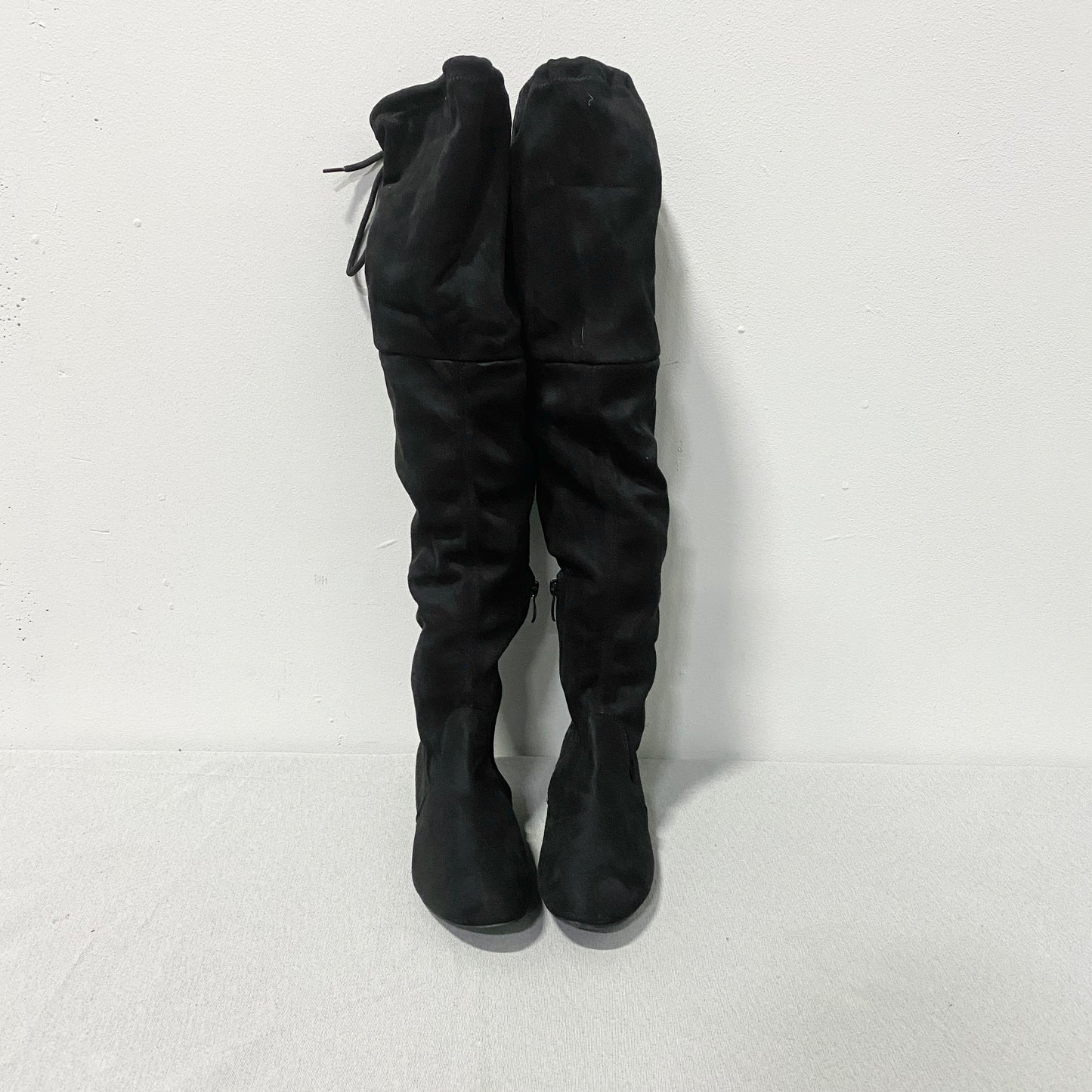 Women's Over The Knee Boots (Size 7)